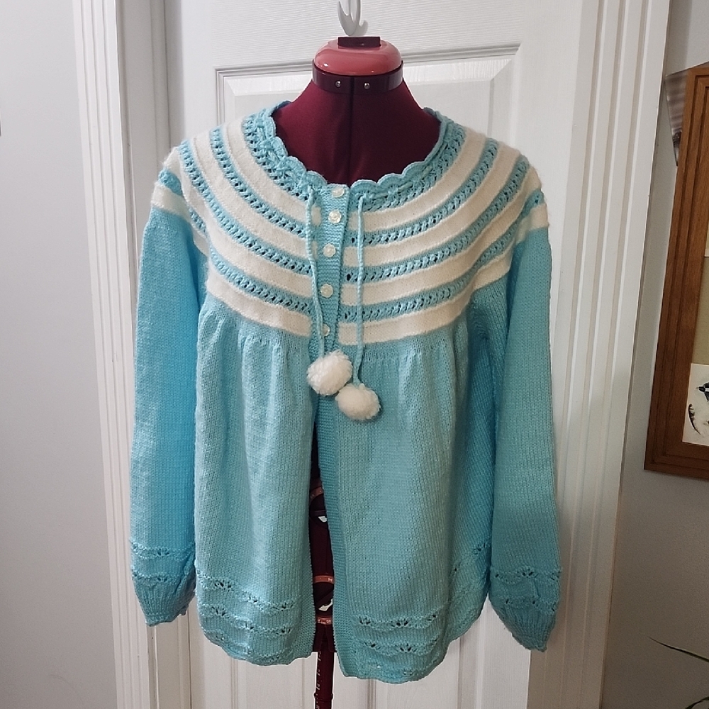 Women's Hand Knit Wool Sweater Cardigan Vintage Style Cottagecore